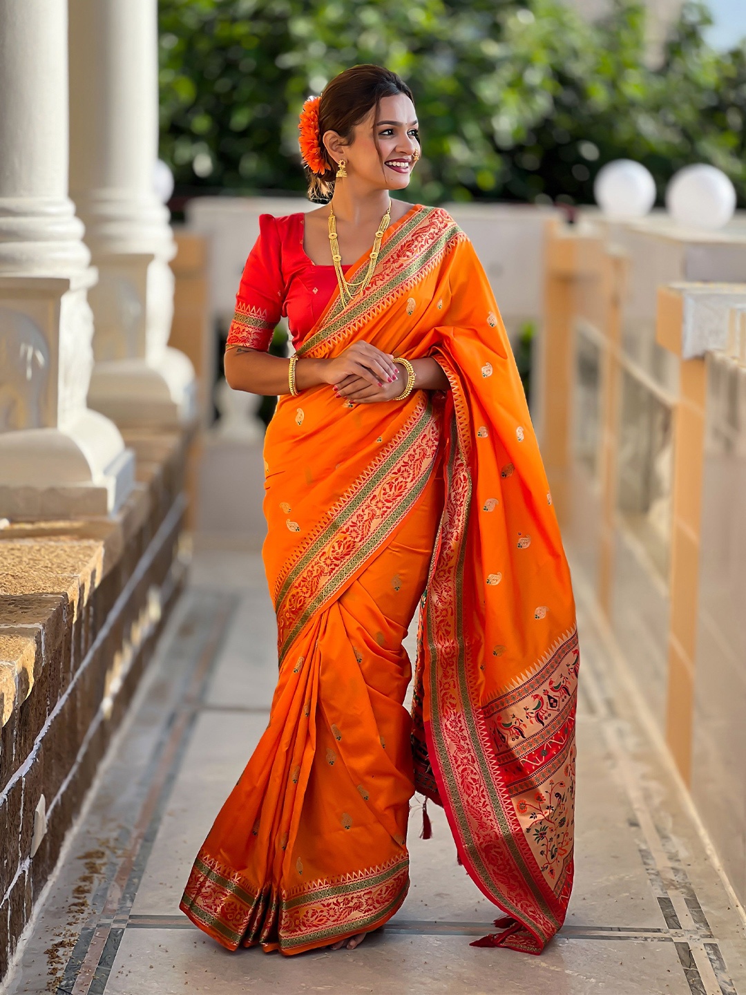 

Divyadham Textiles Woven Design Zari Pure Silk Paithani Saree, Mustard
