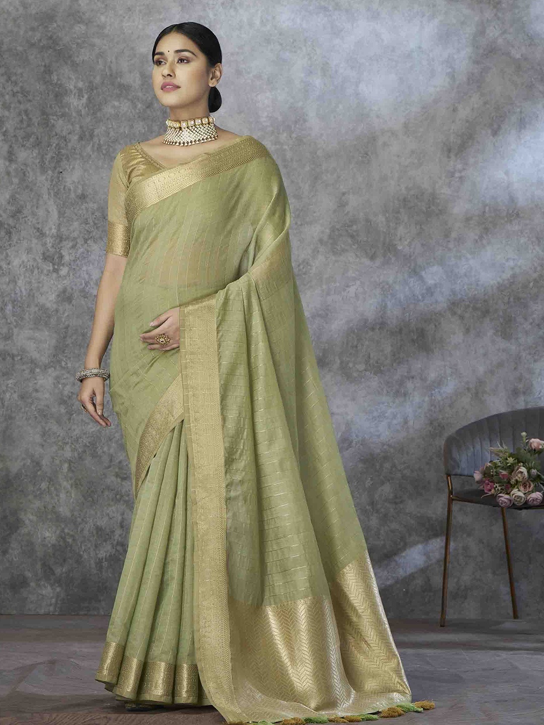 

Blissta Woven Design Zari Silk Blend Saree, Green