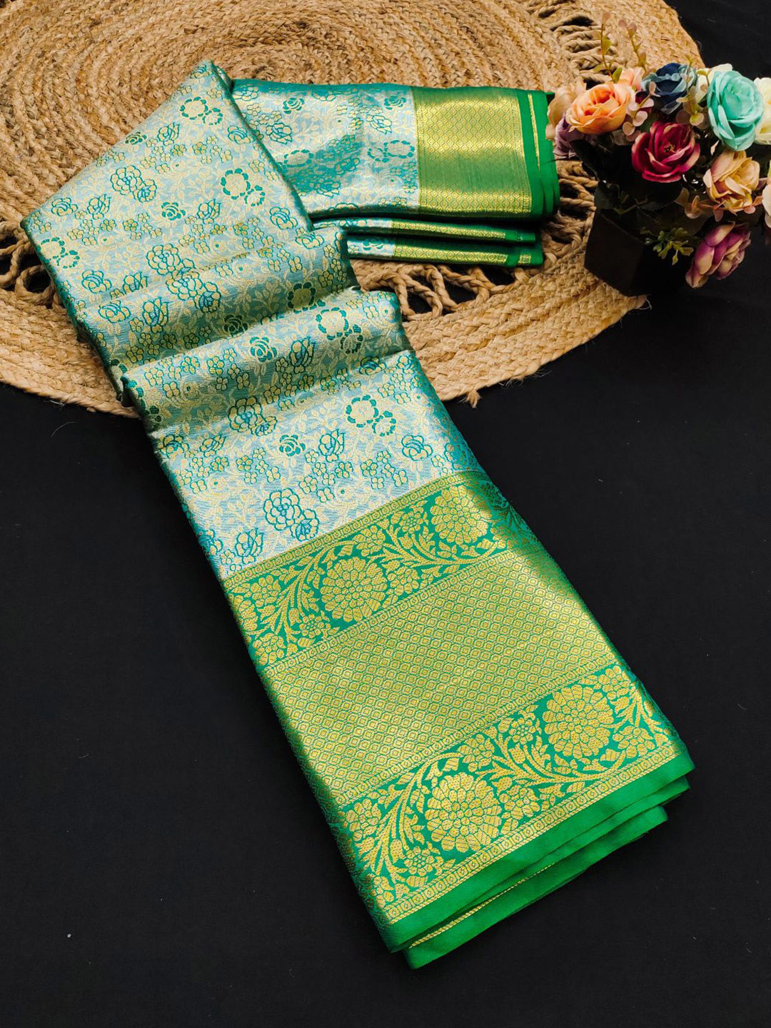 

yourwish Ethnic Motifs Zari Pure Silk Kanjeevaram Saree, Green