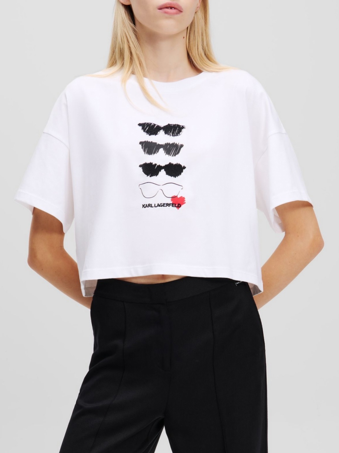 

Karl Lagerfeld Women Printed Drop-Shoulder Sleeves Applique T-shirt, White