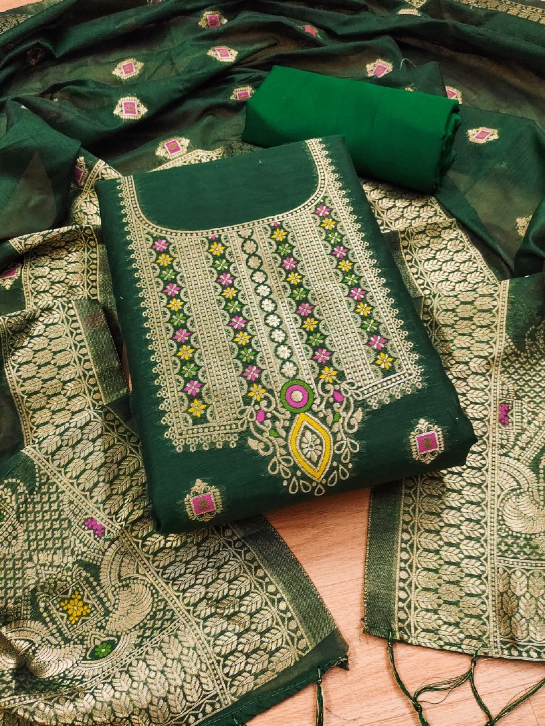 

Rangtulika Ethnics Woven Design Banarasi Silk Unstitched Dress Material, Green