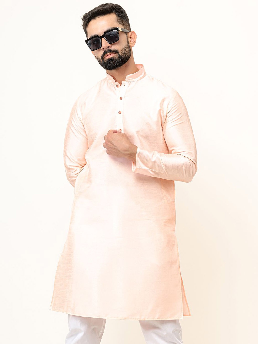 

Tistabene Mandarin Collar Dupion Silk Handloom Straight Kurta, Peach