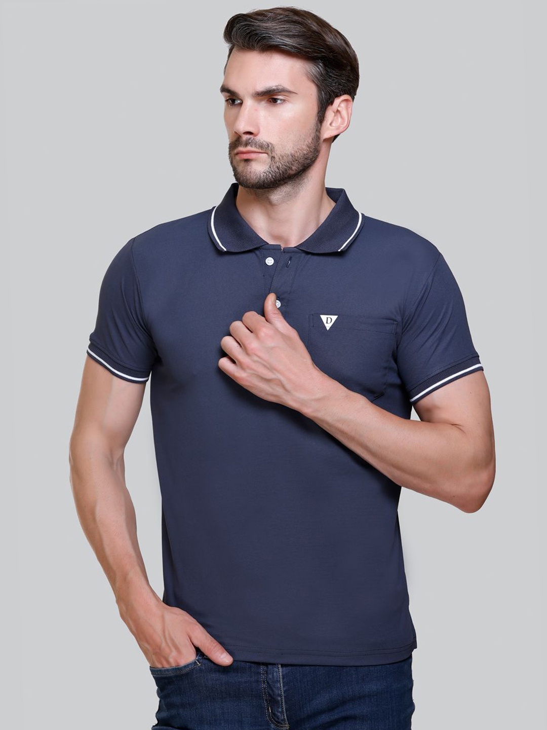 

Deefab Men Pockets T-shirt, Grey