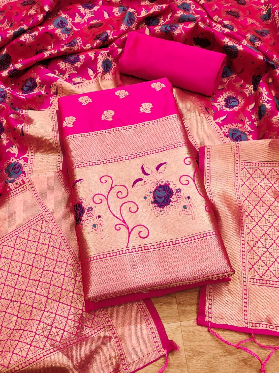 

Rangtulika Ethnics Woven Design Banarasi Silk Unstitched Dress Material, Magenta