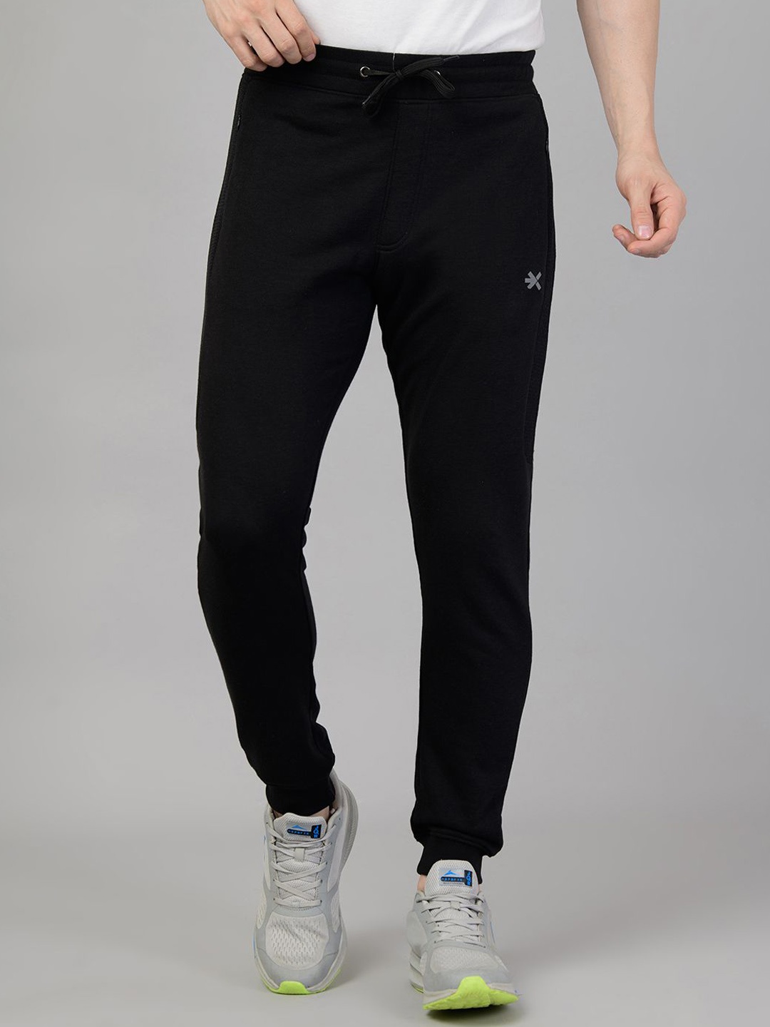 

HRX by Hrithik Roshan Men Mid Rise Joggers, Black