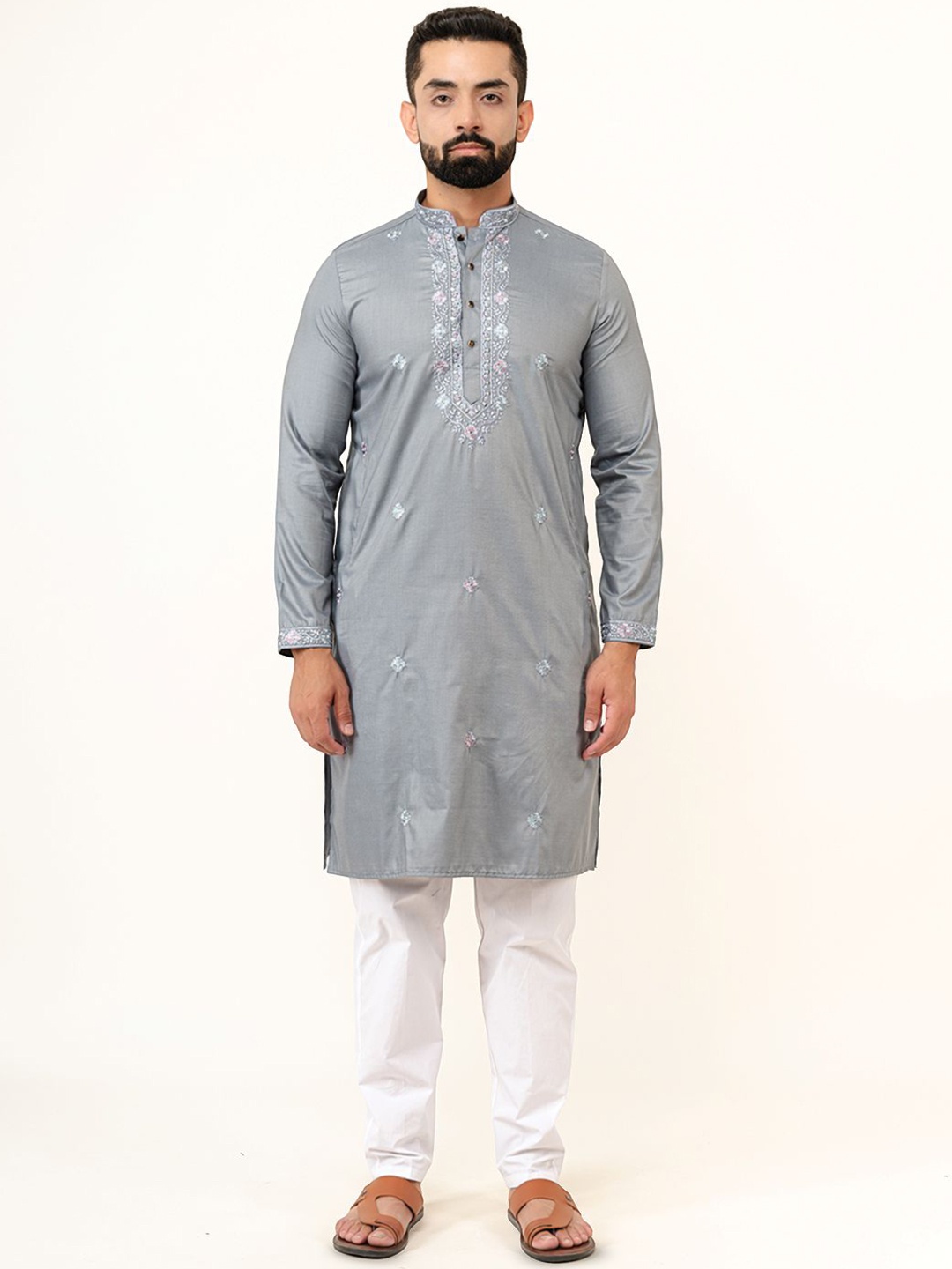 

Tistabene Floral Embroidered Thread Work Straight Kurta, Grey