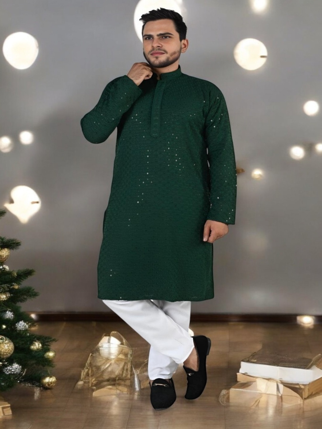 

Atly Men Embroidered Regular Sequinned Kurta with Pyjamas, Green