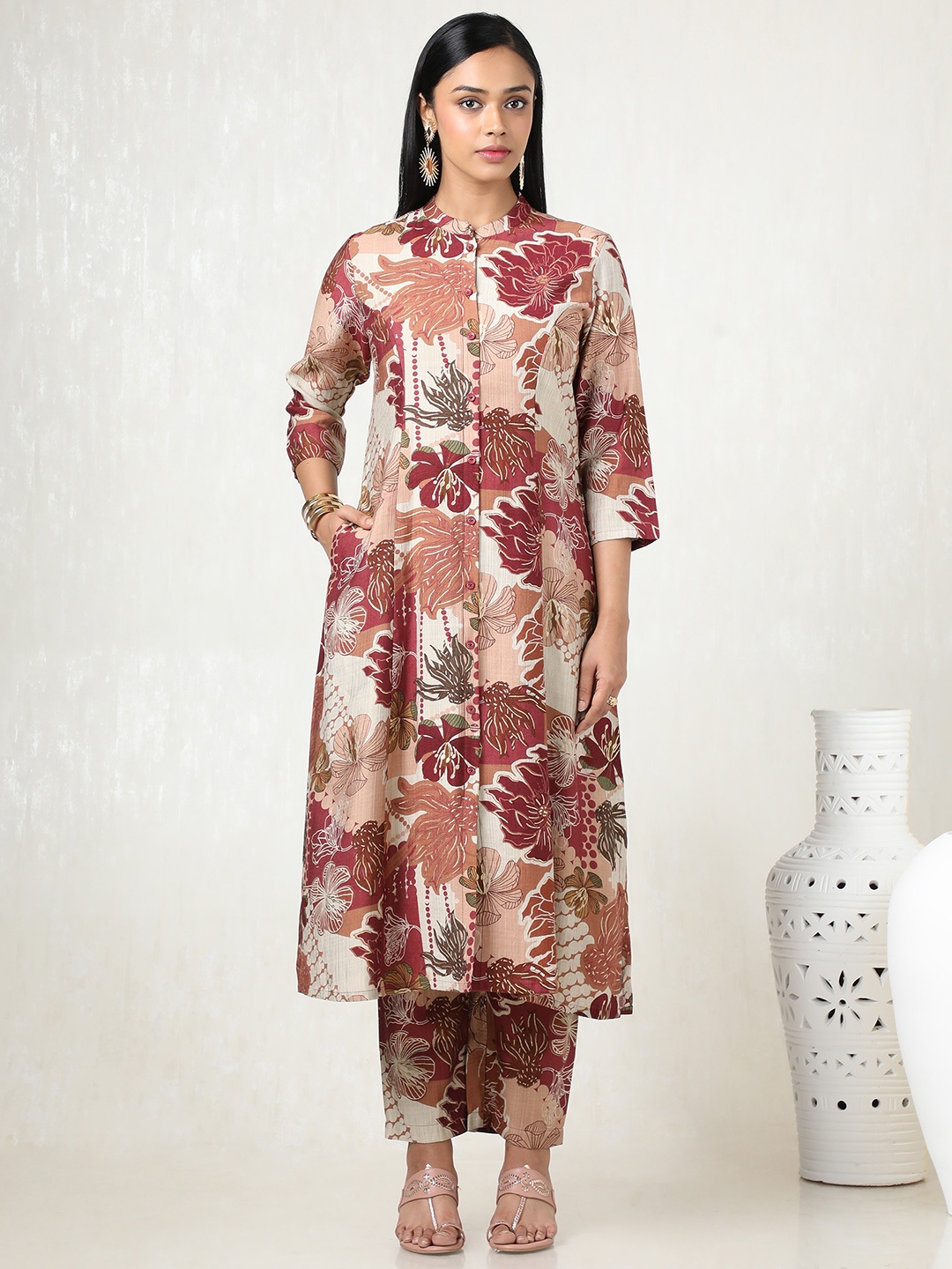 

Soch Women Floral Printed Regular Kurta with Trousers, Beige