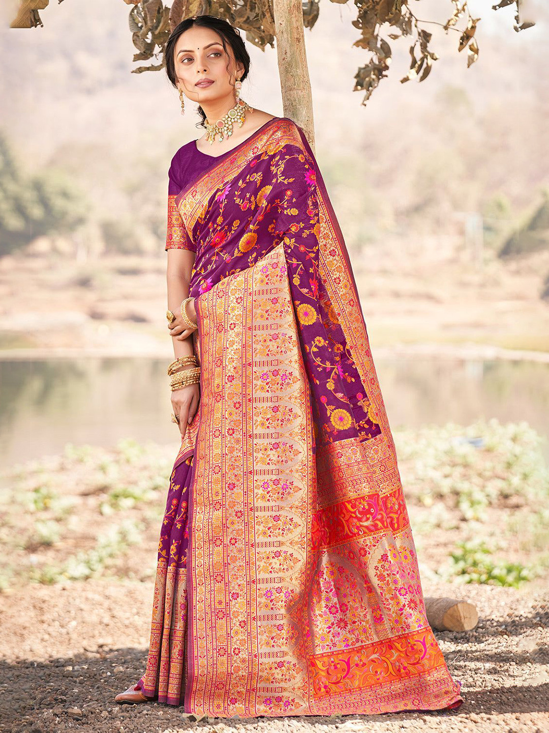 

FASHION STROM Woven Design Zari Silk Blend Banarasi Saree, Magenta