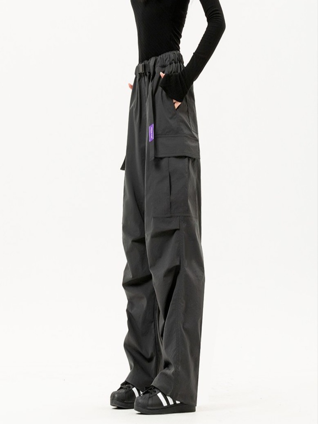 

HERE&NOW Women Loose Fit Trousers, Grey
