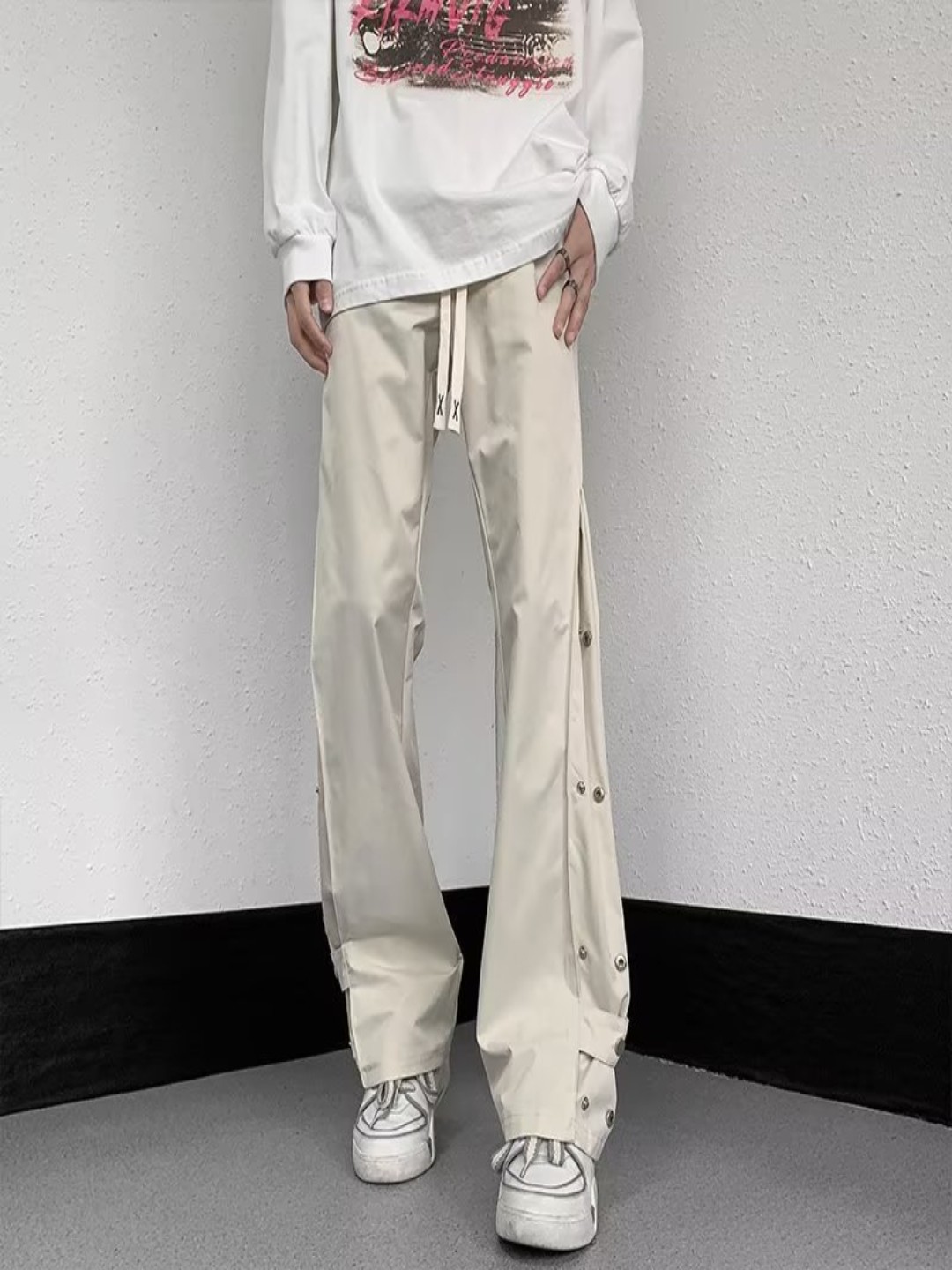 

HERE&NOW Men Straight Fit Trousers, Cream