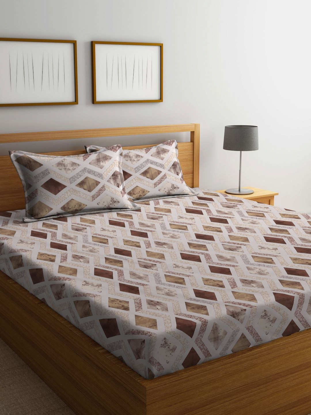 

Myntra Elegant Homes White & Brown Geometric 400 TC King Bedsheet with 2 Pillow Covers