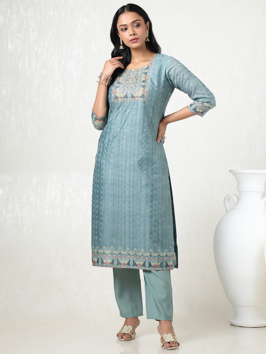 

Soch Women Floral Printed Regular Beads and Stones Chanderi Cotton Kurta with Trousers, Teal
