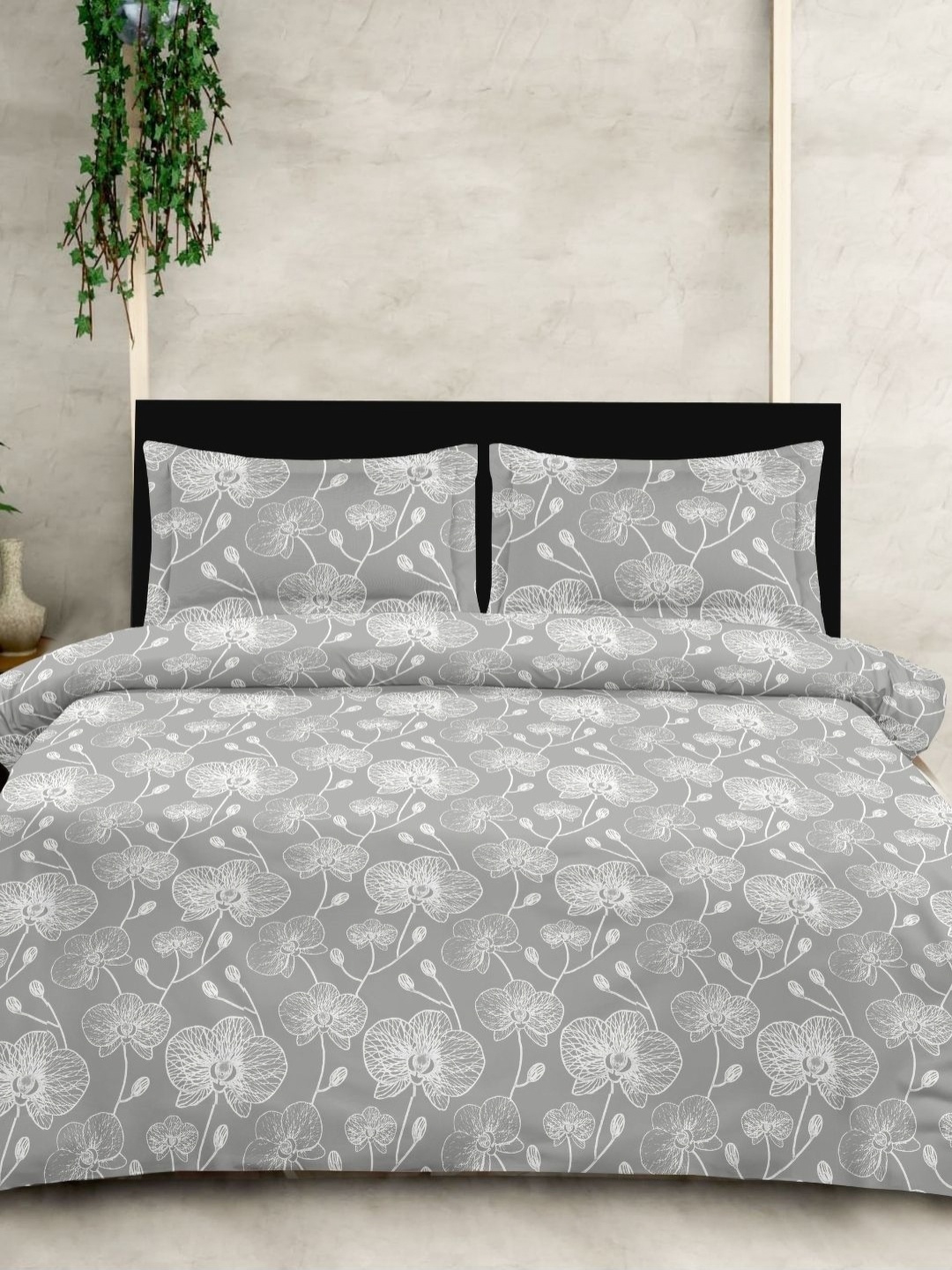 

Sleeping Owls- because your sleep matters Charcoal & White Floral 210 TC King Bedsheet with 2 Pillow Covers