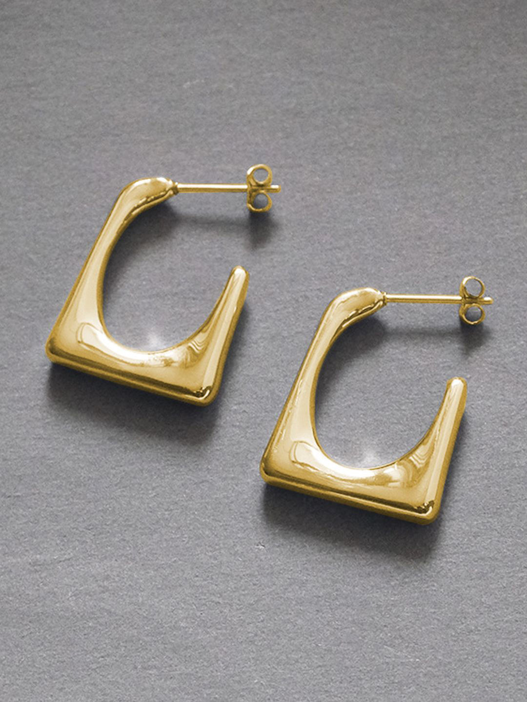 

VAGHBHATT Stainless Steel Gold-Plated Square Shaped Hoop Earrings