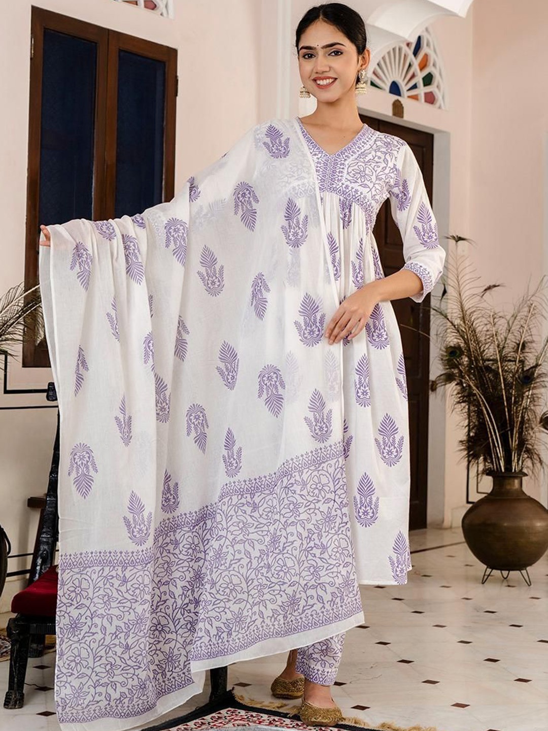 

RAABA Women Printed Angrakha Patchwork Pure Cotton Kurta with Palazzos & With Dupatta, Purple
