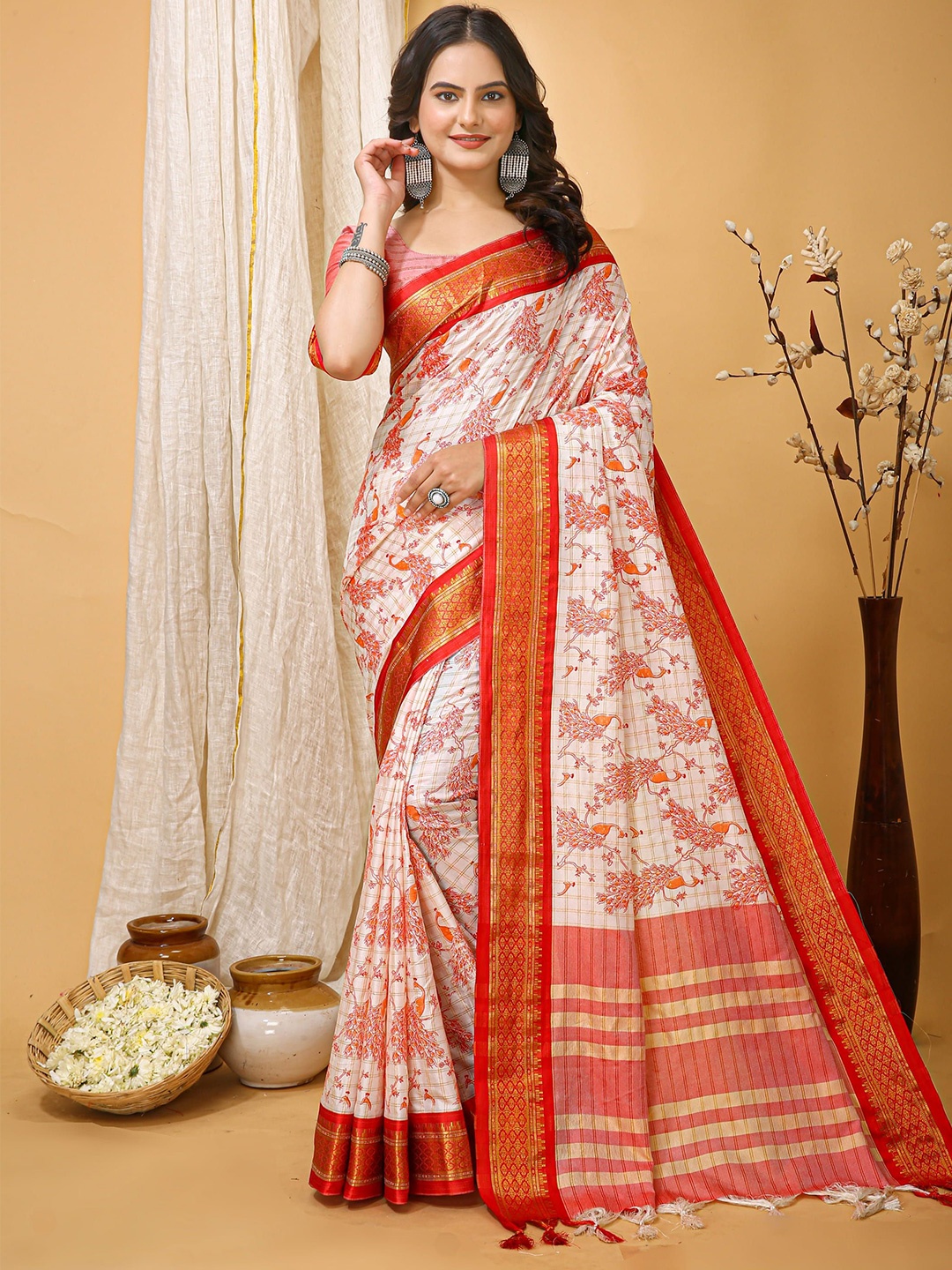 

HI FI NX Ethnic Motifs Zari Silk Cotton Chanderi Saree, White