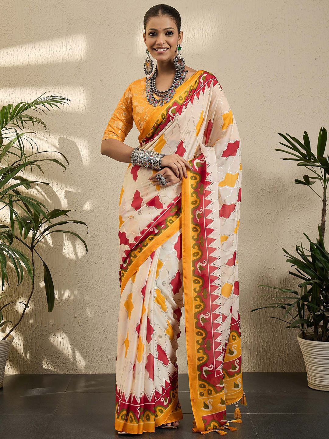 

Mitera Ethnic Motifs Poly Georgette Pochampally Saree, Off white