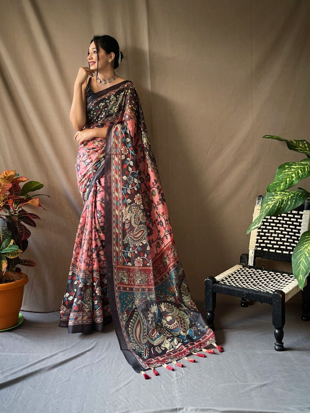 

FASHION STROM Kalamkari Saree, Pink