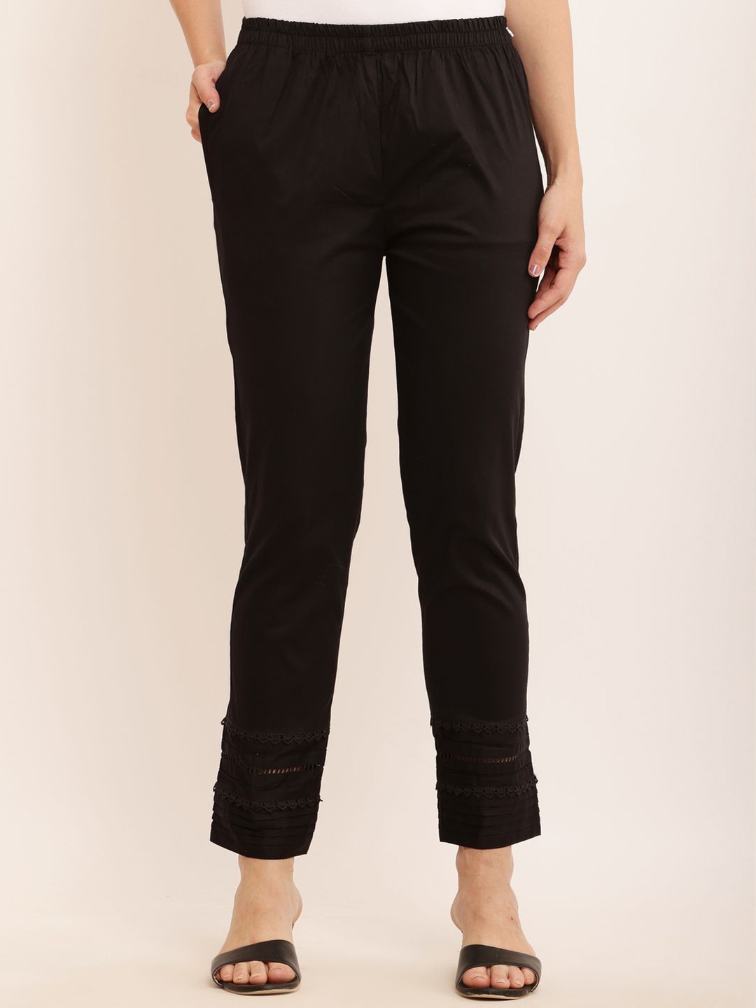 

Sellingsea Women Trousers, Black