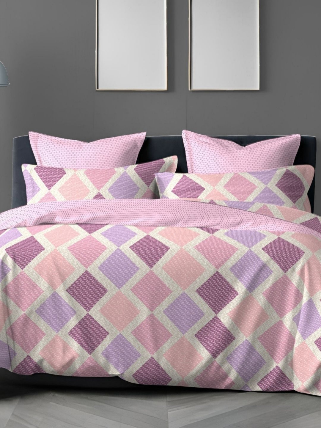 

Sleeping Owls- because your sleep matters Pink 210TC King Bedsheet Set 2.74m x 2.74m