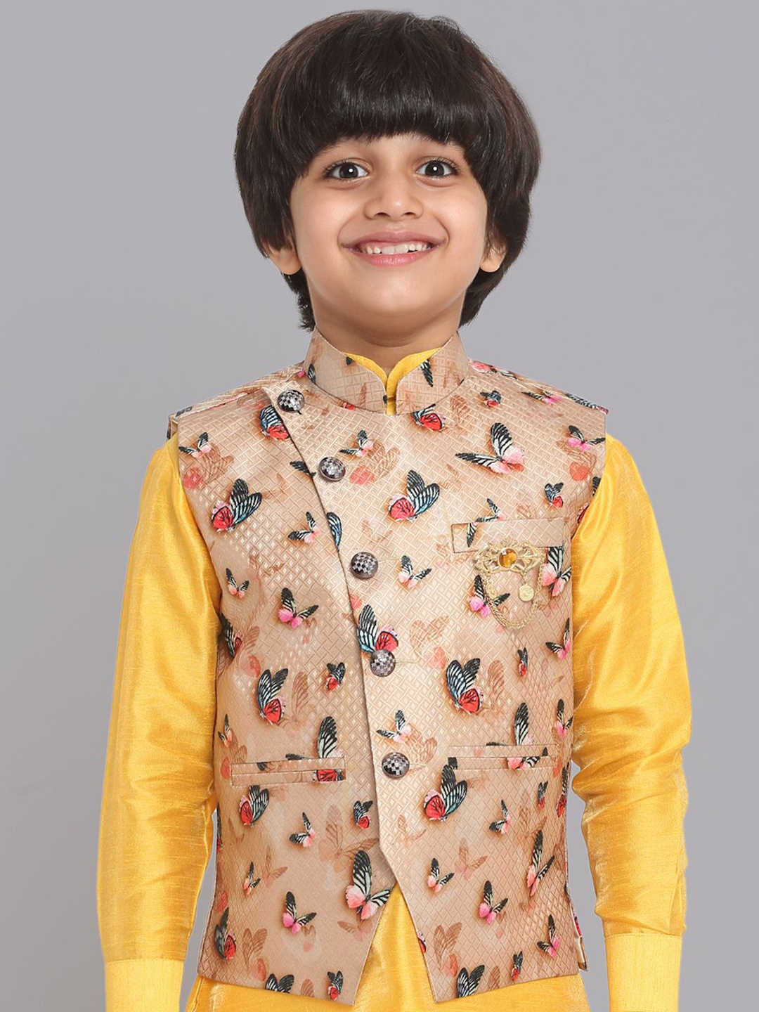

CENSAL Boys Floral Printed Mandarin Collar Satin Waistcoat With Brooch, Copper