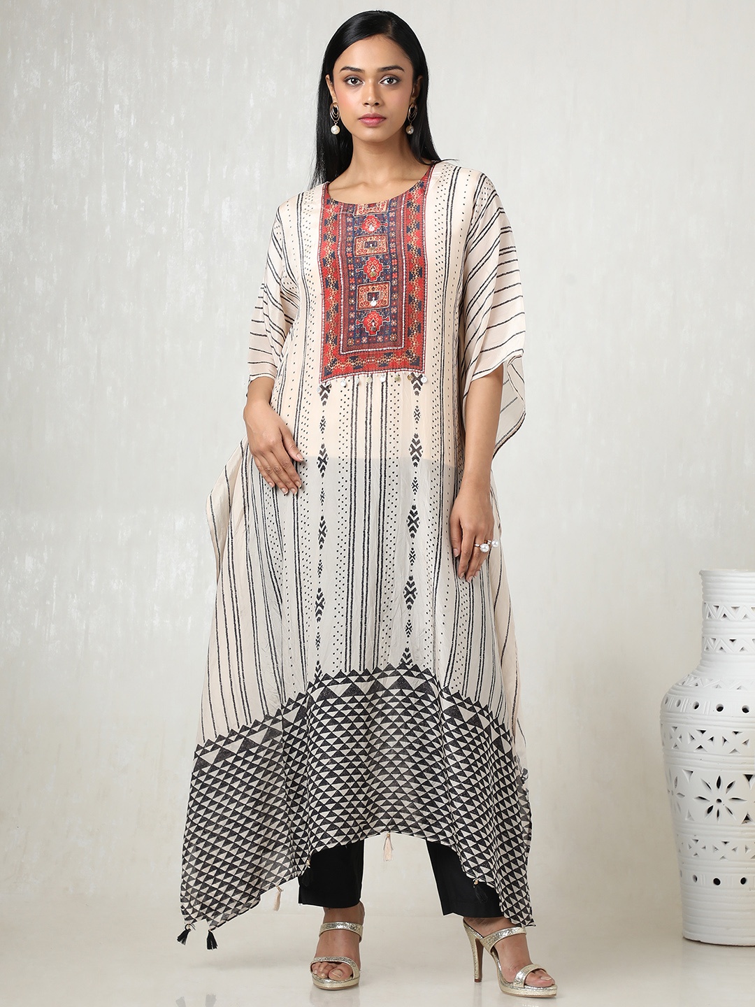 

Soch Women Floral Printed Regular Sequinned Kurta with Trousers, Cream