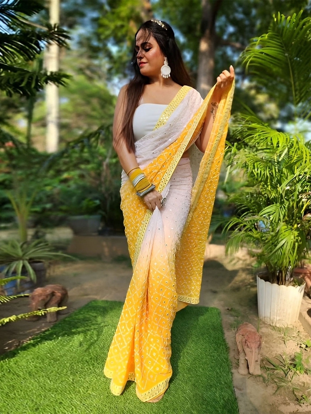 

Vintro Ombre Sequinned Pure Georgette Saree, Yellow