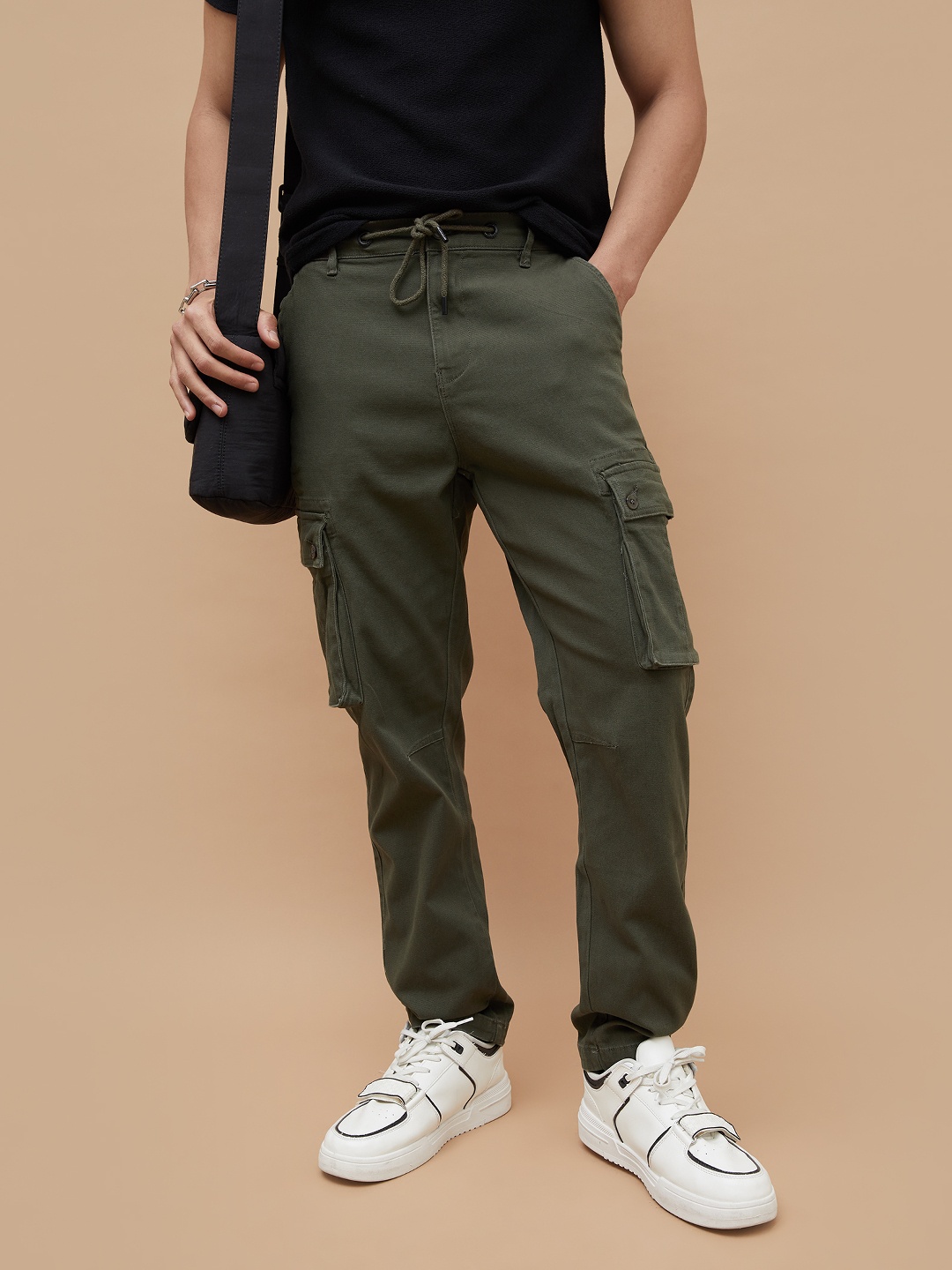 

Fame Forever by Lifestyle Men Trousers, Olive
