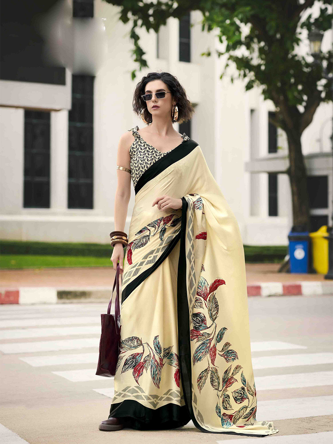 

Blissta Floral Satin Saree, Cream