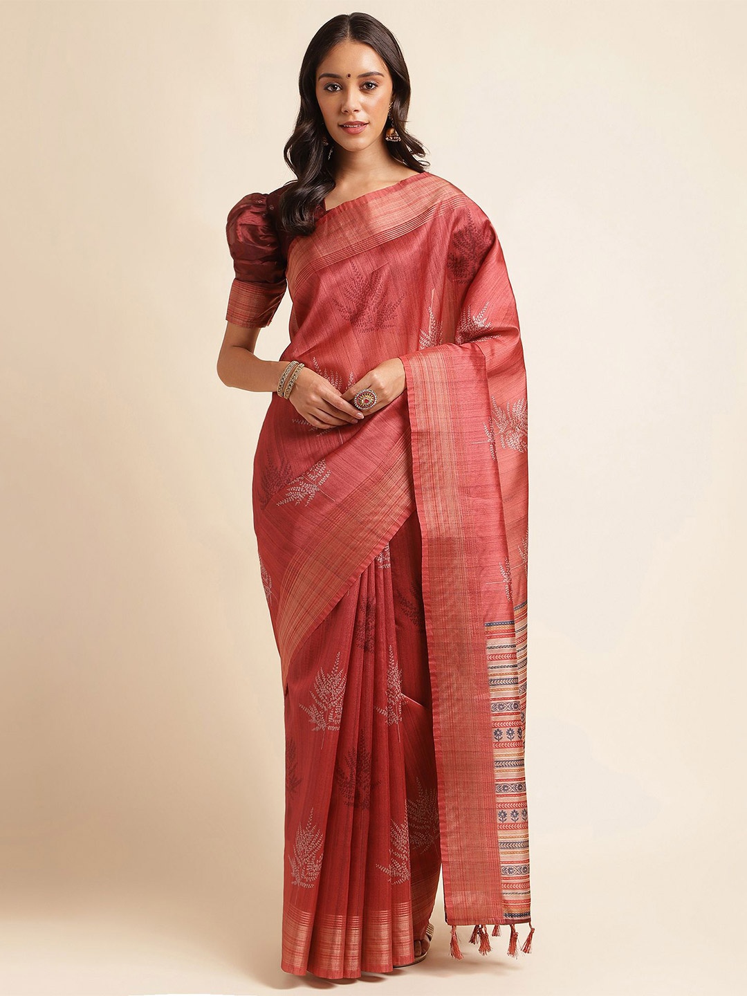 

DIVASTRI Ethnic Motifs Zari Silk Blend Saree, Red