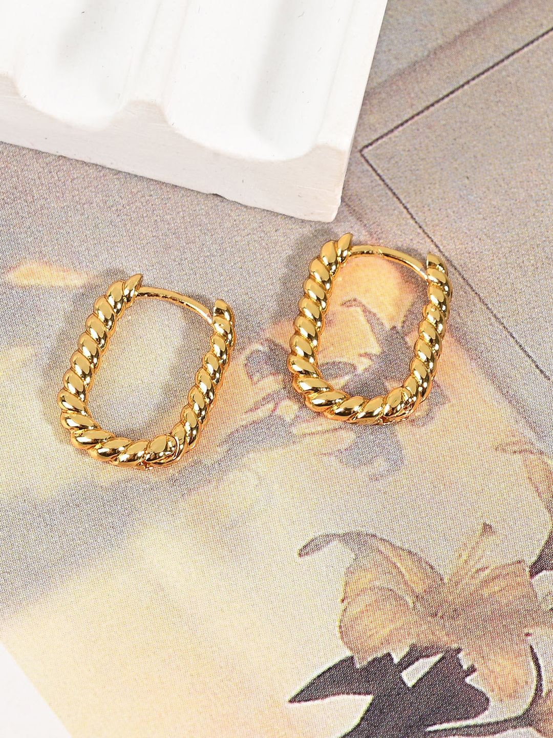 

KRENOZ Gold-Plated Stainless Steel Twisted U Shaped Hoop Earrings