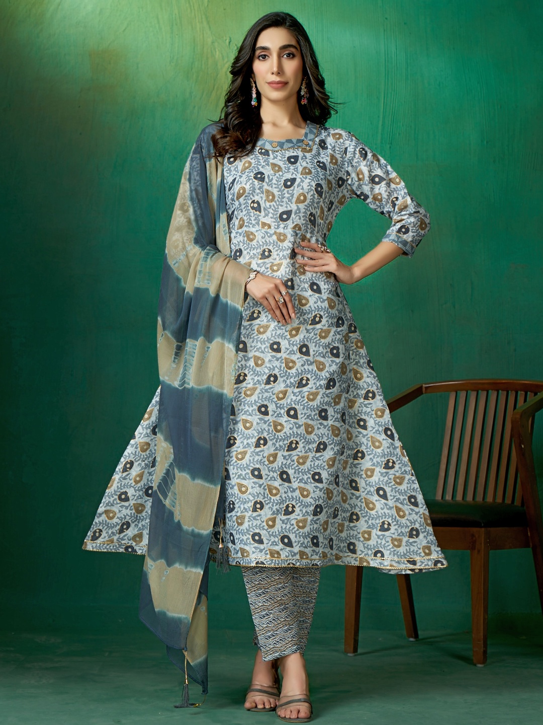 

Sangria Printed Pure Cotton Anarkali Kurta & Trouser With Dupatta, Navy blue