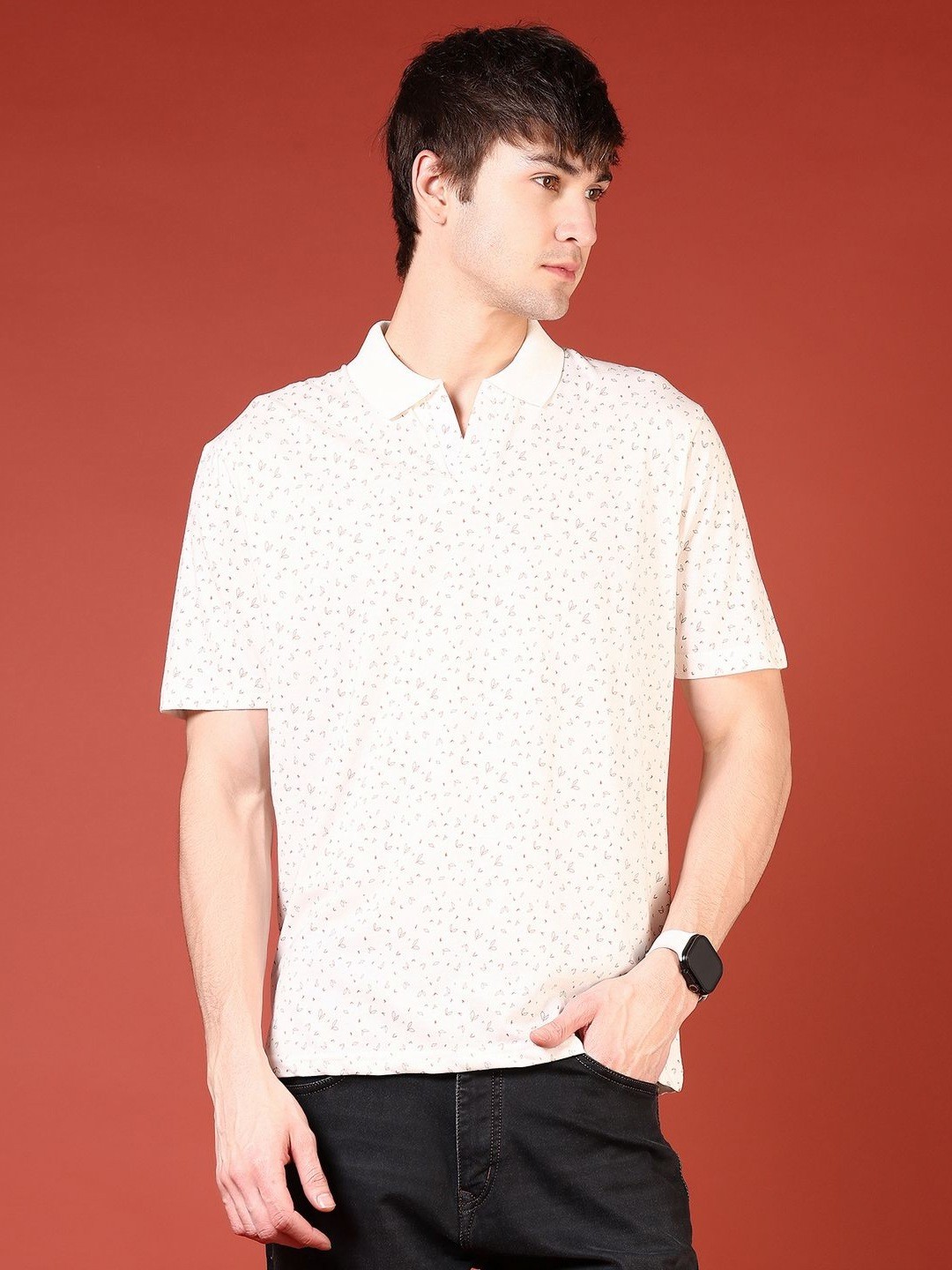 

V-Mart Men Printed Polo Collar Pockets T-shirt, Off white