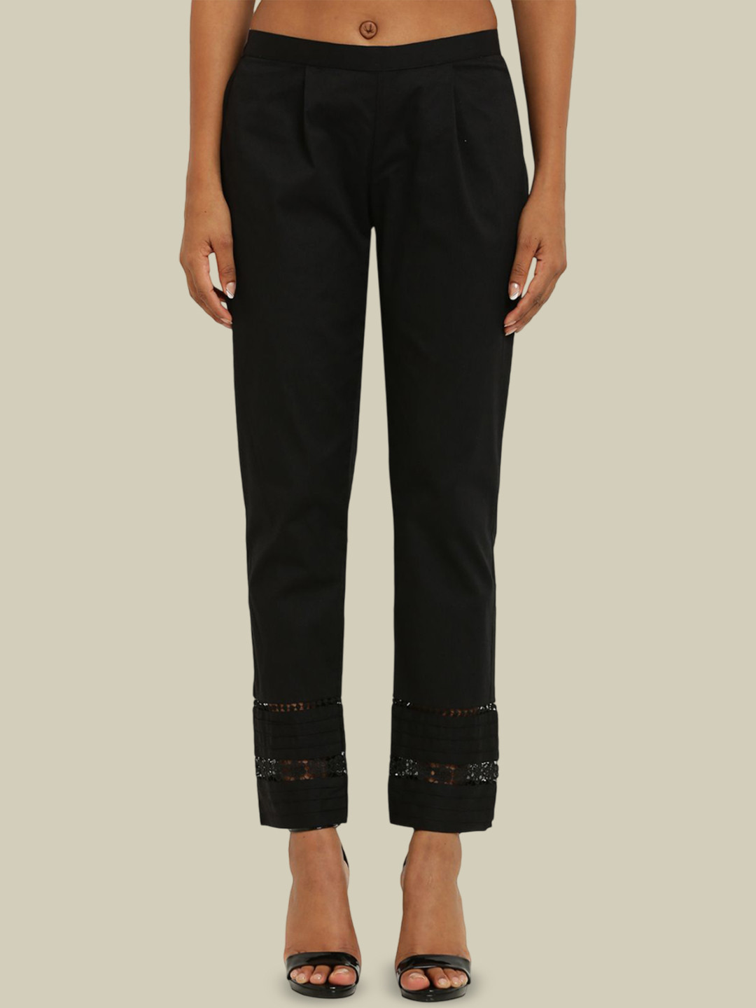 

Sellingsea Women Trousers, Black