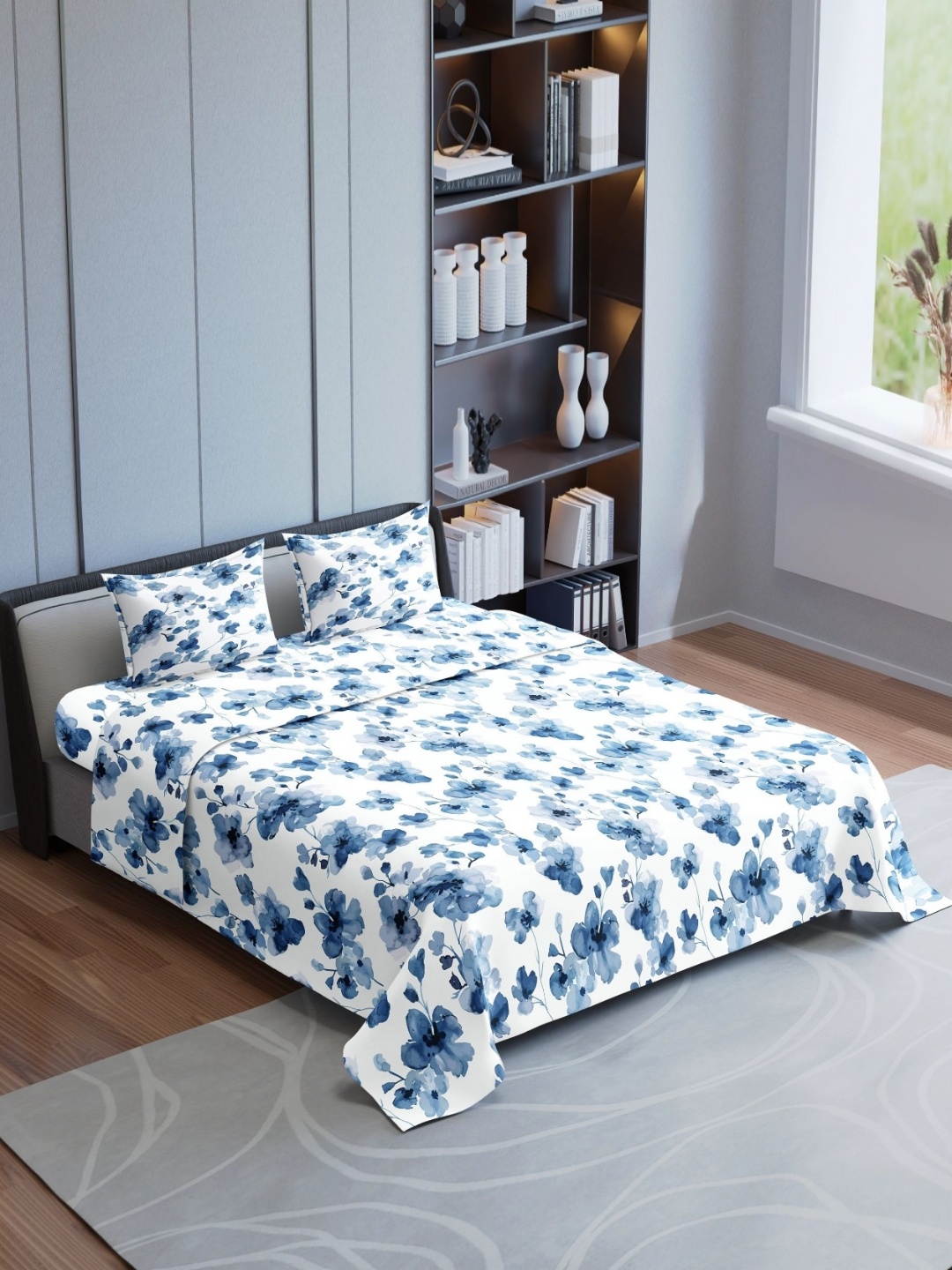 

Synergized Cotton Blue & White Ethnic Motifs Cotton 180 TC King Bedsheet Set-2.74m x 2.74m