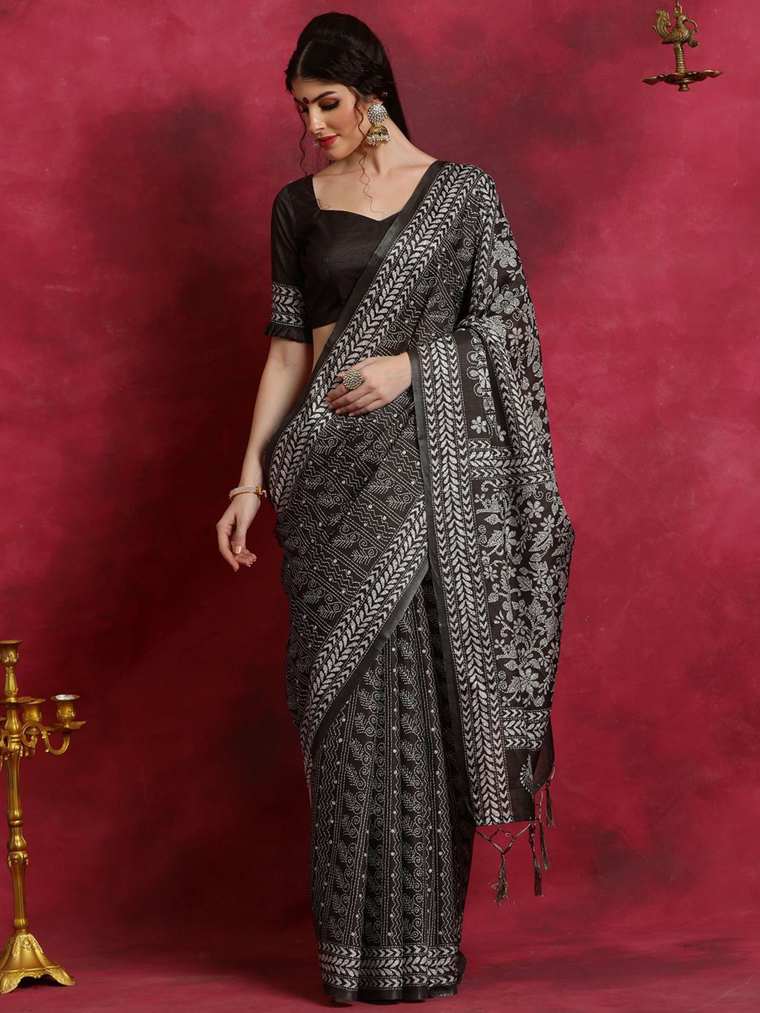

Mitera Floral Silk Blend Block Print Saree, Black