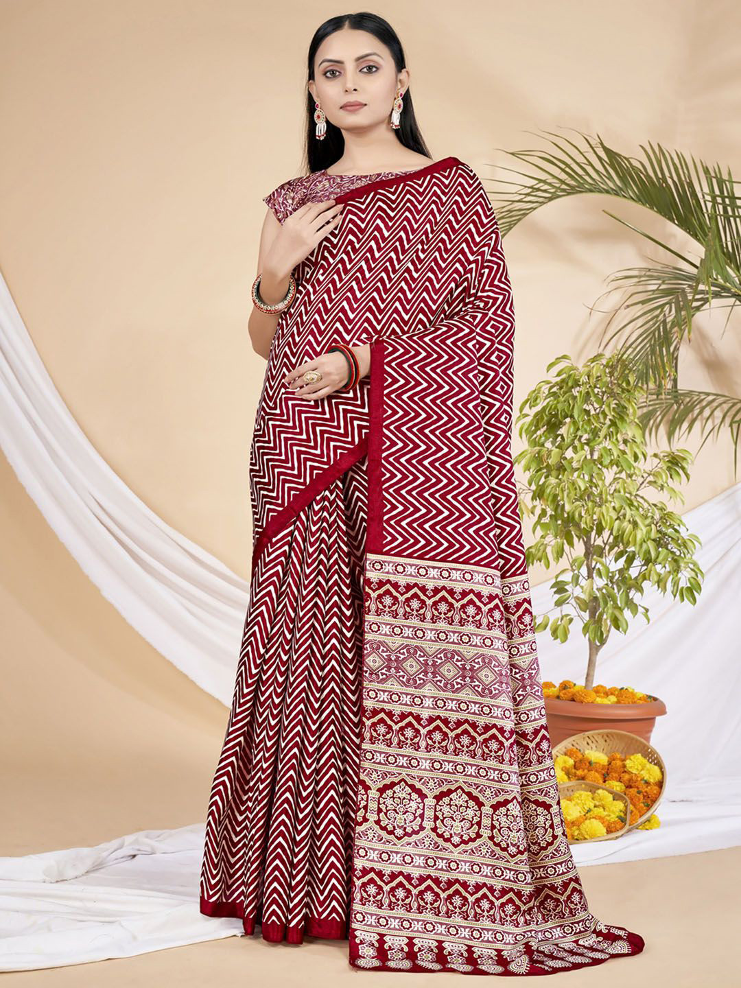 

Mitera Silk Blend Bagh Saree, Red