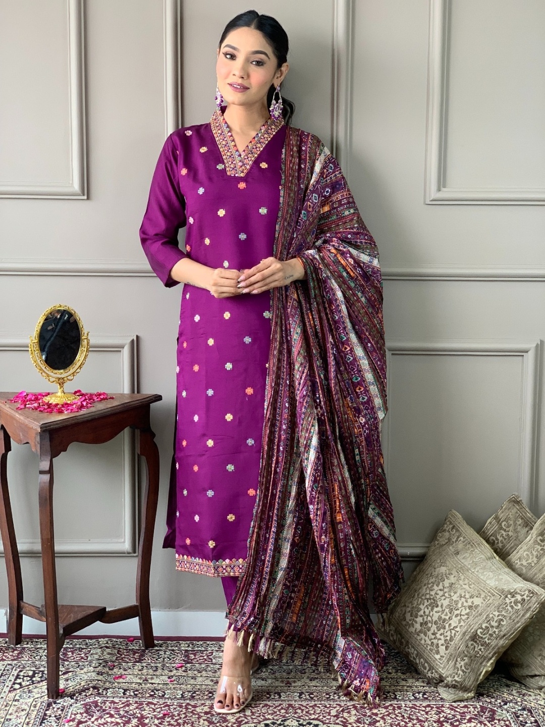 

ORUS Women Floral Embroidered Regular Thread Work Chanderi Silk Kurta with Trousers & With Dupatta, Purple