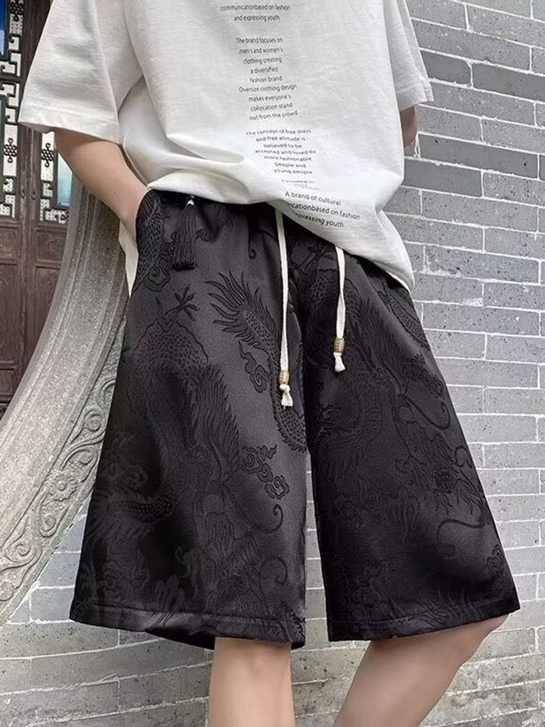 

StyleCast Men Printed Loose Fit High-Rise Shorts, Black