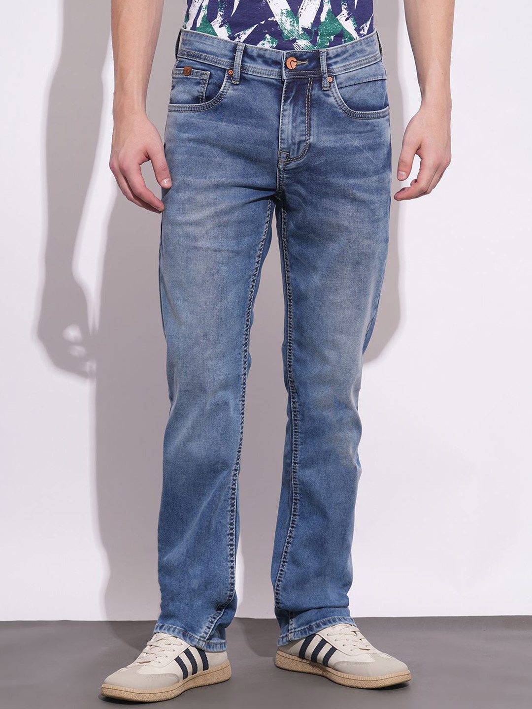 

Being Human Men Classic Light Fade Stretchable Jeans, Blue