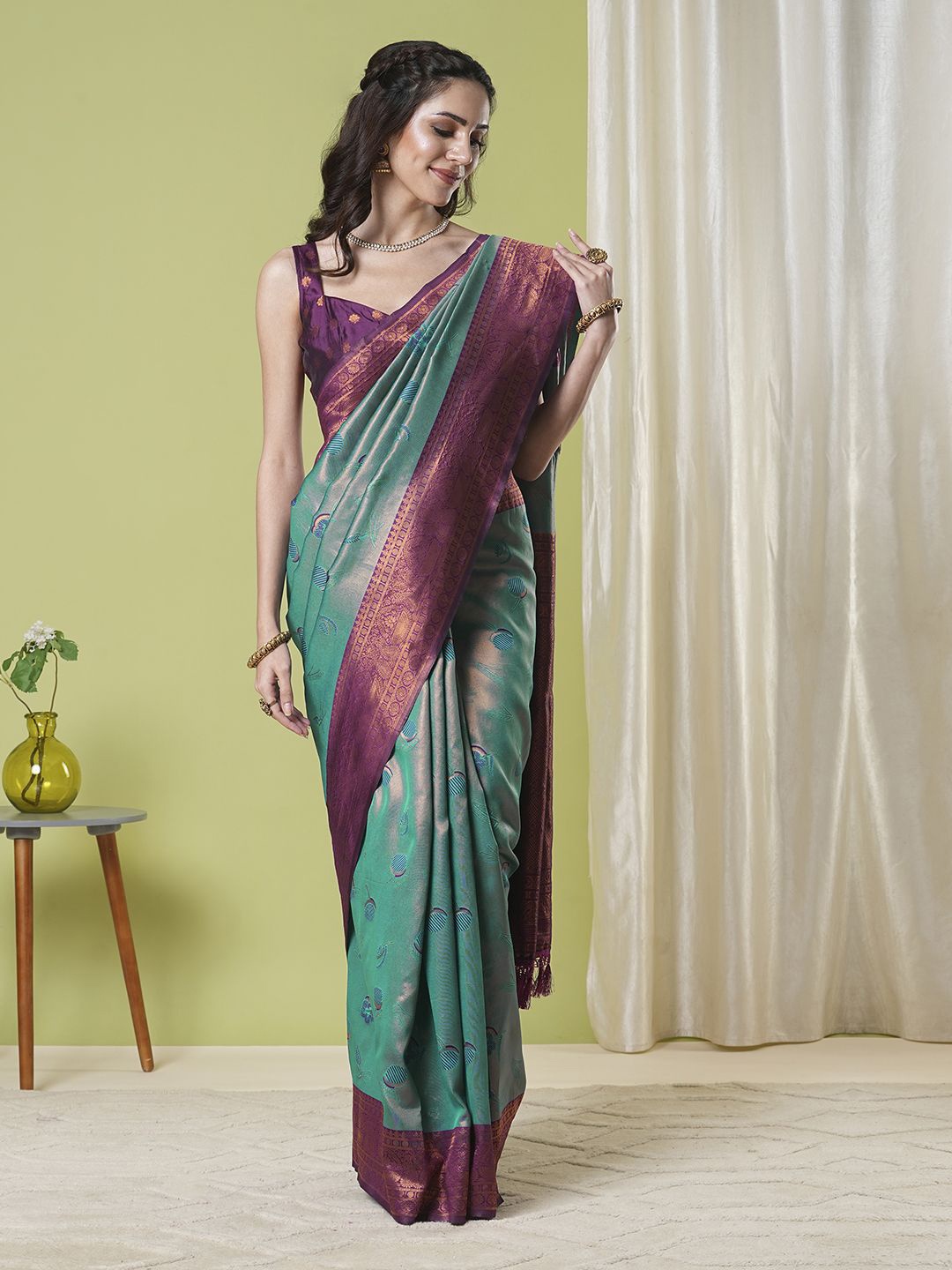 

DIVASTRI Woven Design Zari Silk Blend Banarasi Saree, Blue