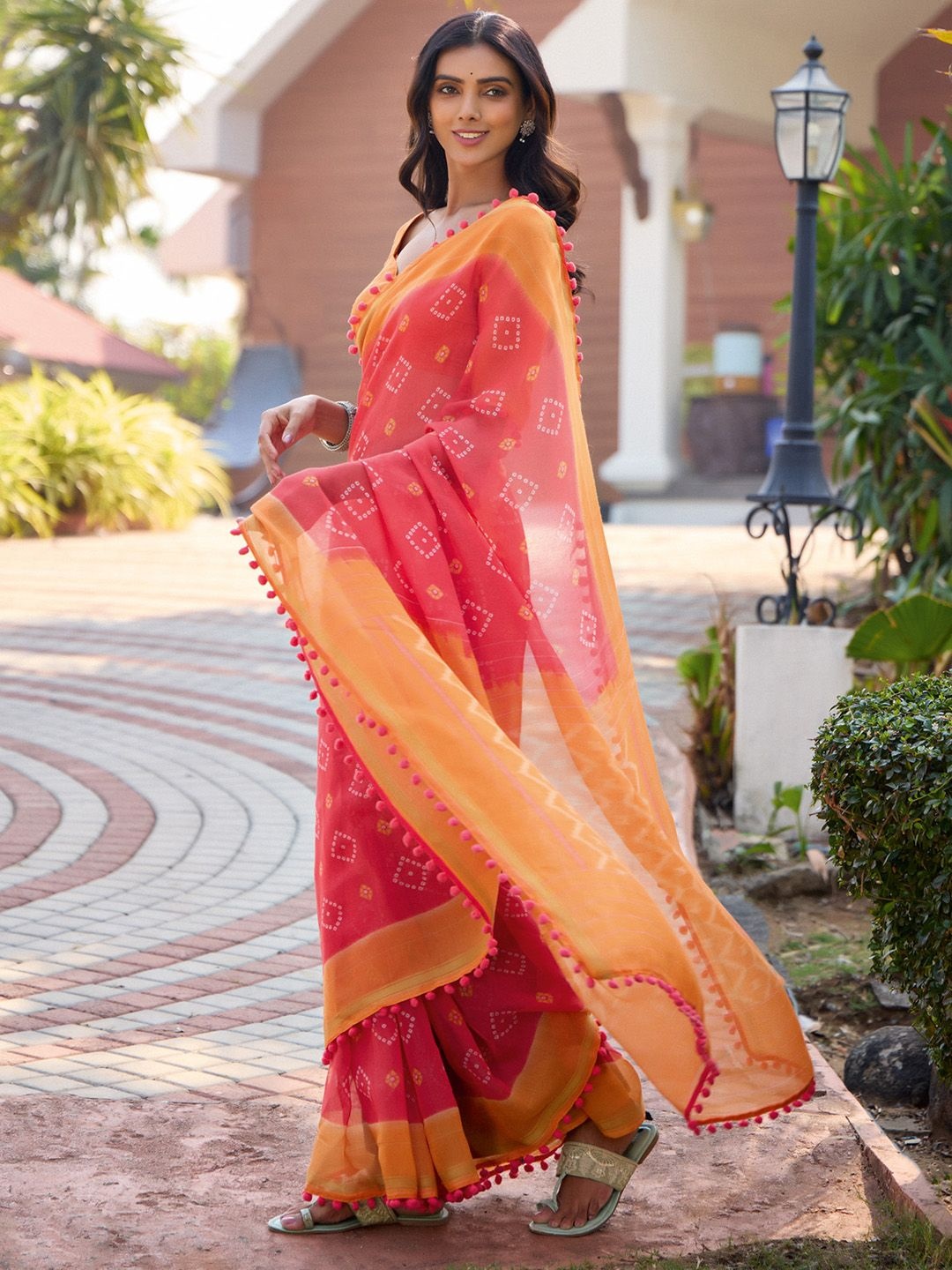 

Mitera Bandhani Beads and Stones Pure Cotton Block Print Saree, Pink