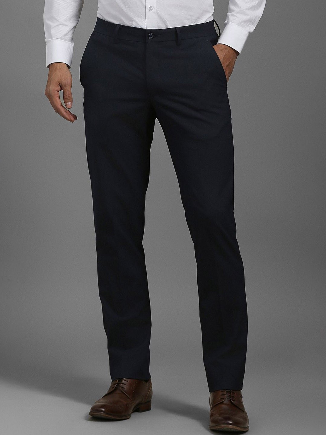 

Louis Philippe Men Slim Fit Trousers, Black