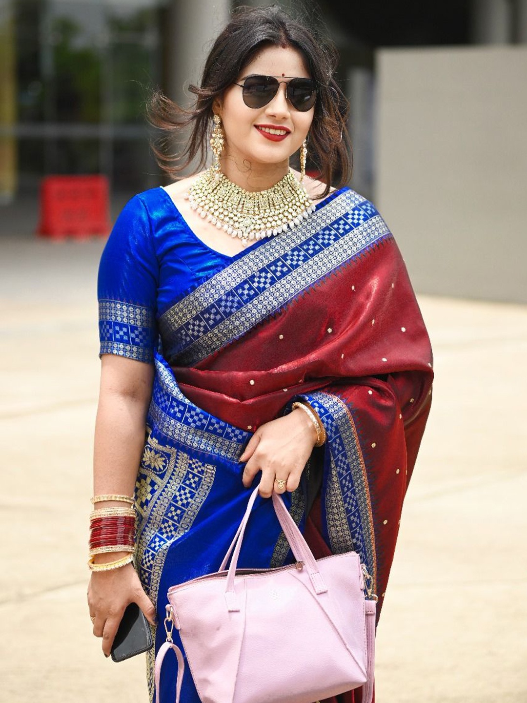 

GS CREATION Woven Design Zari Satin Banarasi Saree, Maroon