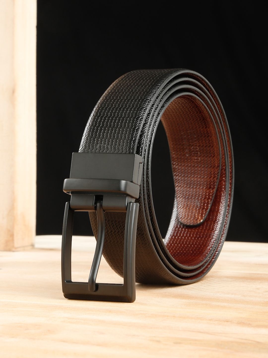 

Teakwood Leathers Men Textured Leather Reversible Formal Belt, Black