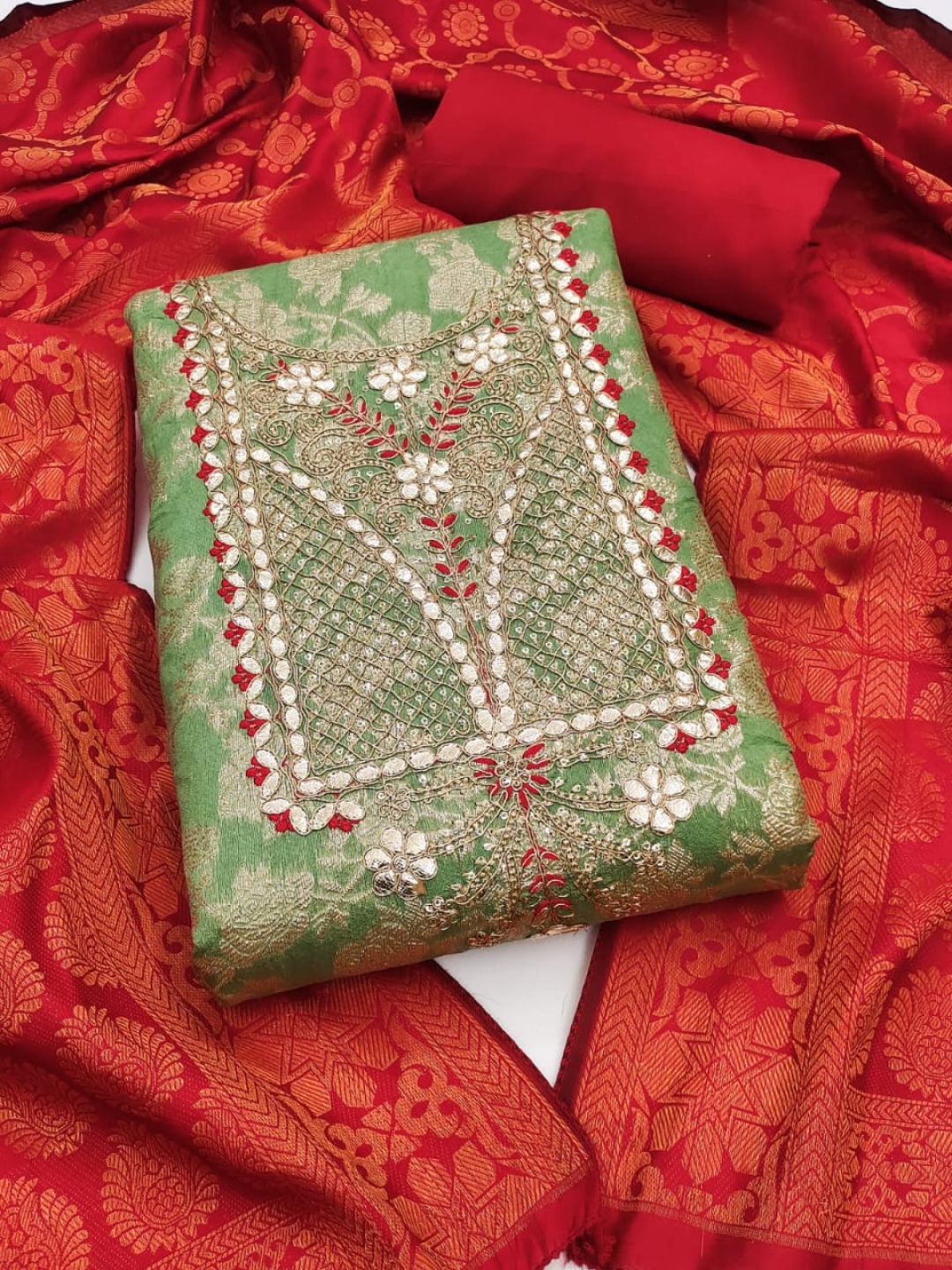 

SWARNGANGA TEX Floral Embroidered Sequinned Banarasi Silk Unstitched Dress Material, Green