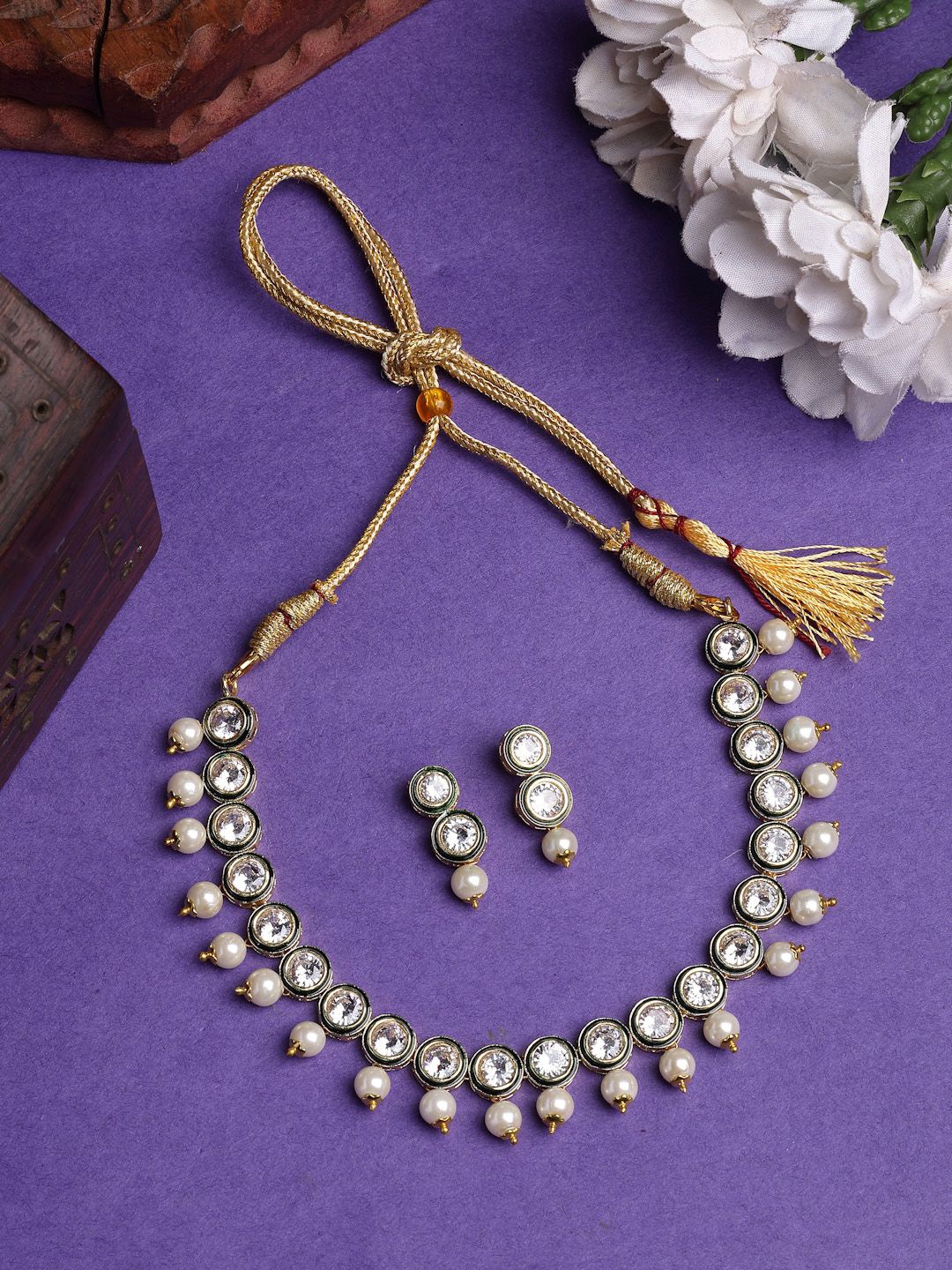 

NVR Women Gold Plated Round Shape Kundan Studded & Beaded Short Jewellery Set