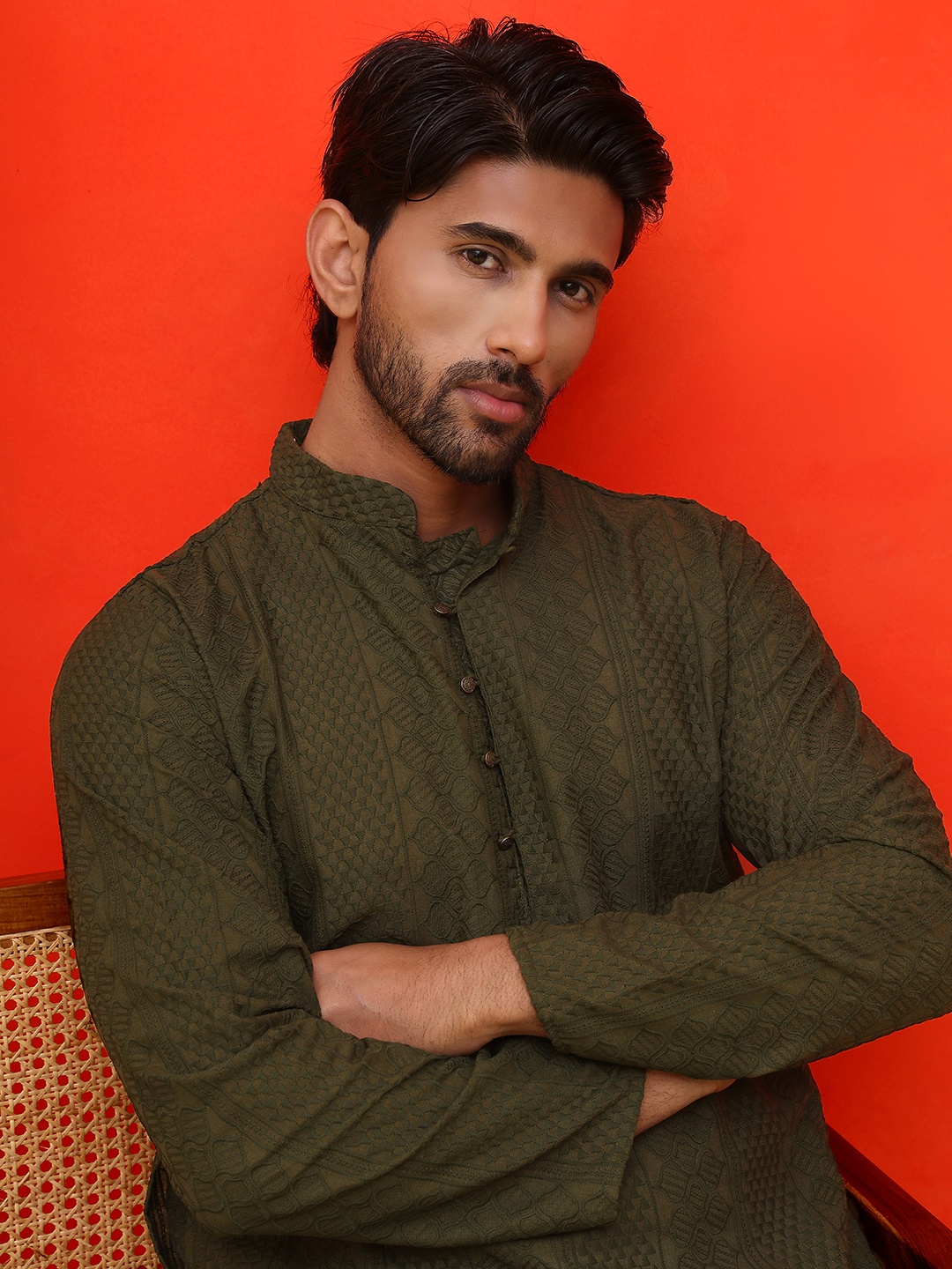 

Jompers Men Embroidered Regular Chikankari Pure Cotton Kurta with Churidar, Olive