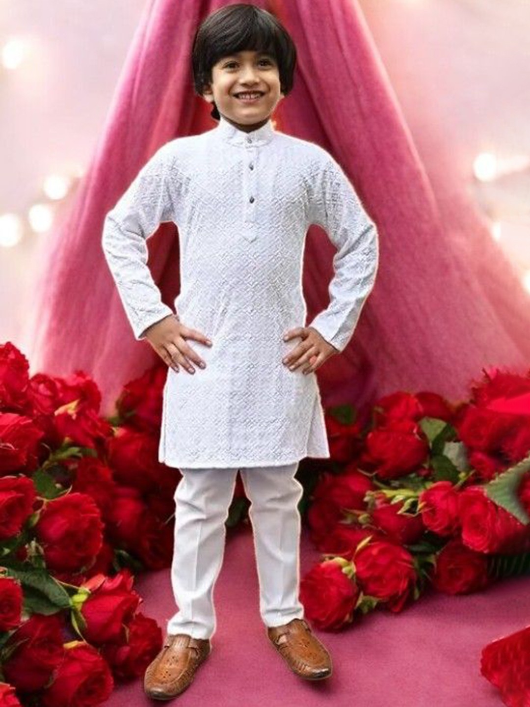 

Qtsy Boys Floral Embroidered Regular Mirror Work Pure Cotton Kurta with Pyjamas, White